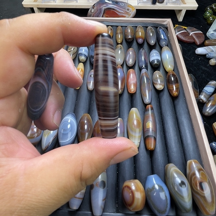 玛瑙/玉髓合金车挂