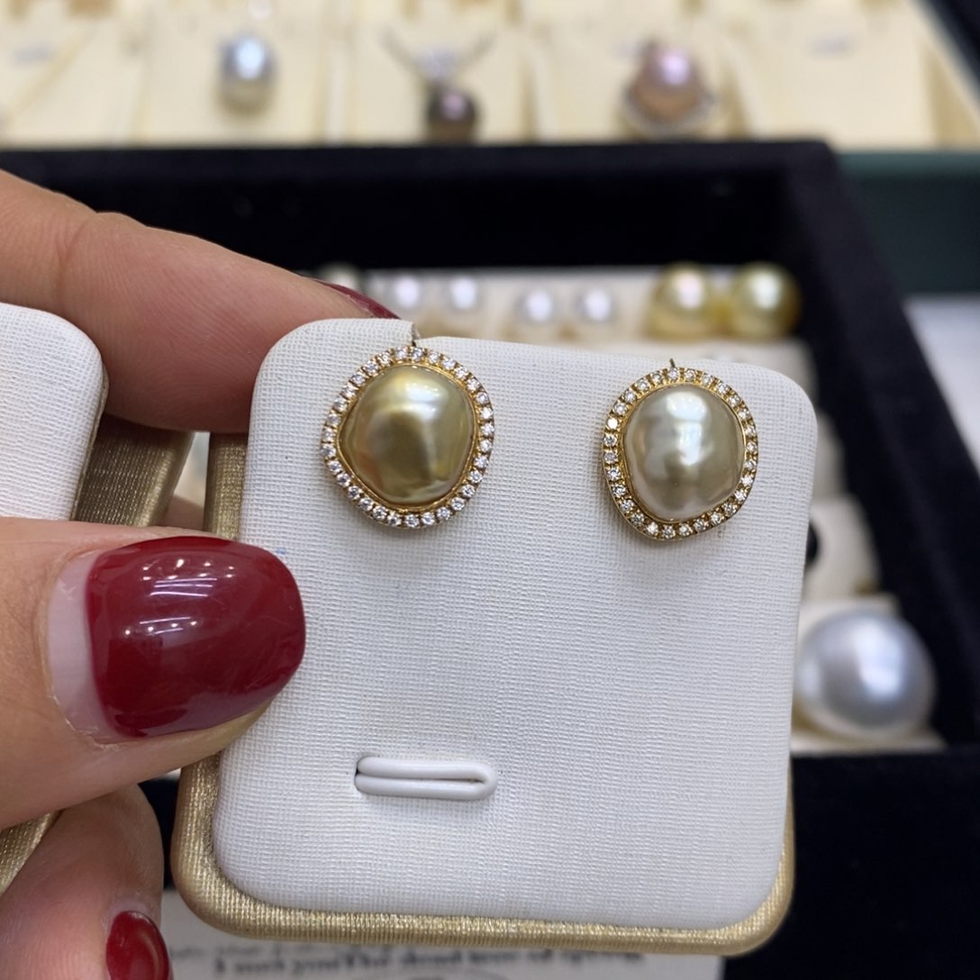 海水珍珠耳饰18K金镶嵌