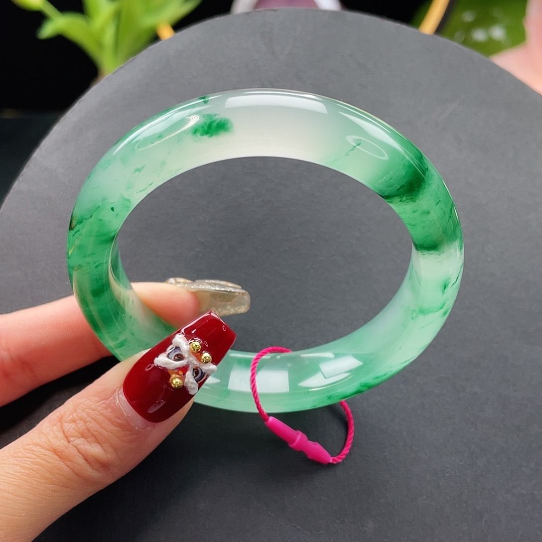 石英质玉手镯未镶嵌59