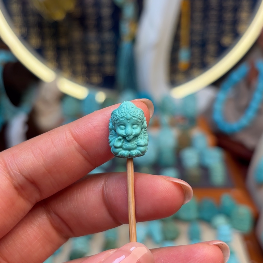 绿松石配饰未镶嵌