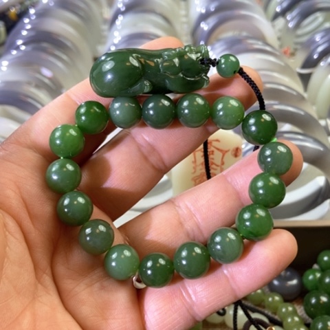 和田玉（碧玉）手串未镶嵌貔貅手串