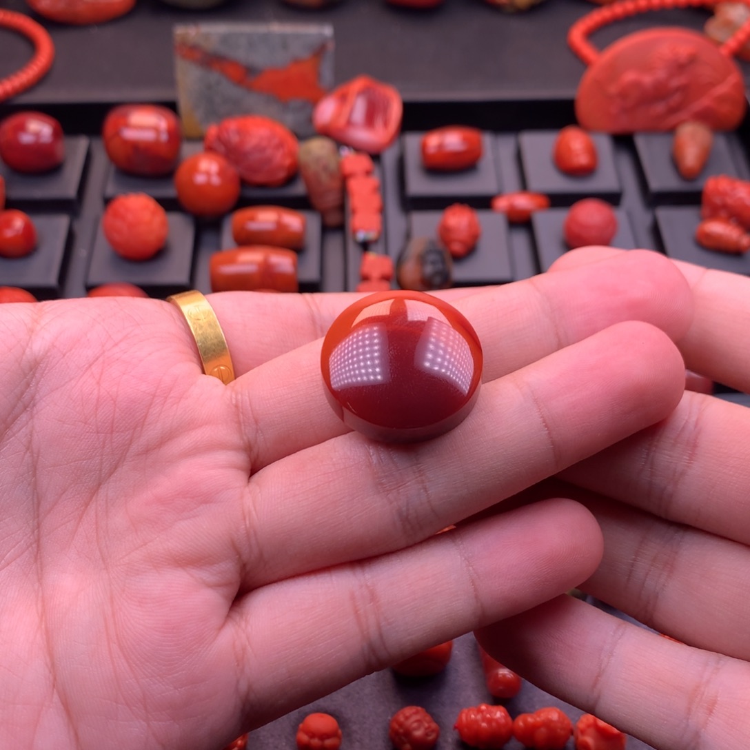 南红玛瑙未镶嵌川料瓦西原矿牛血红圆牌24.6mm