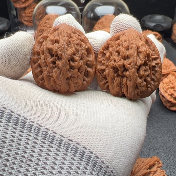 文玩核桃把件小****心37小虎头