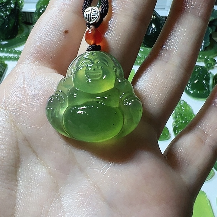 石***哥蛇纹石玉未镶嵌颈饰