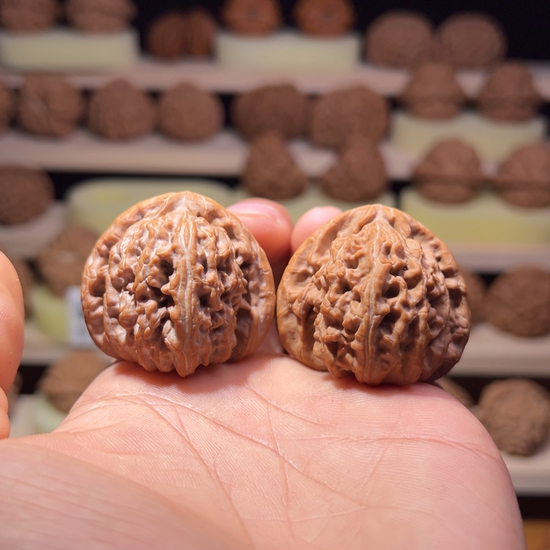 吊坠文玩核桃40微修角白凹底