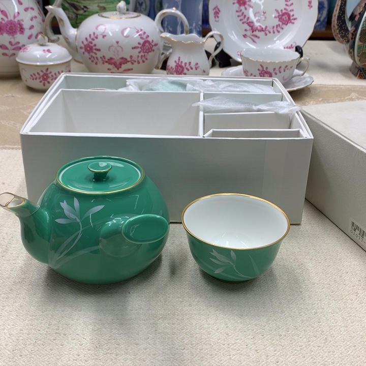 瓷片这些都是自己