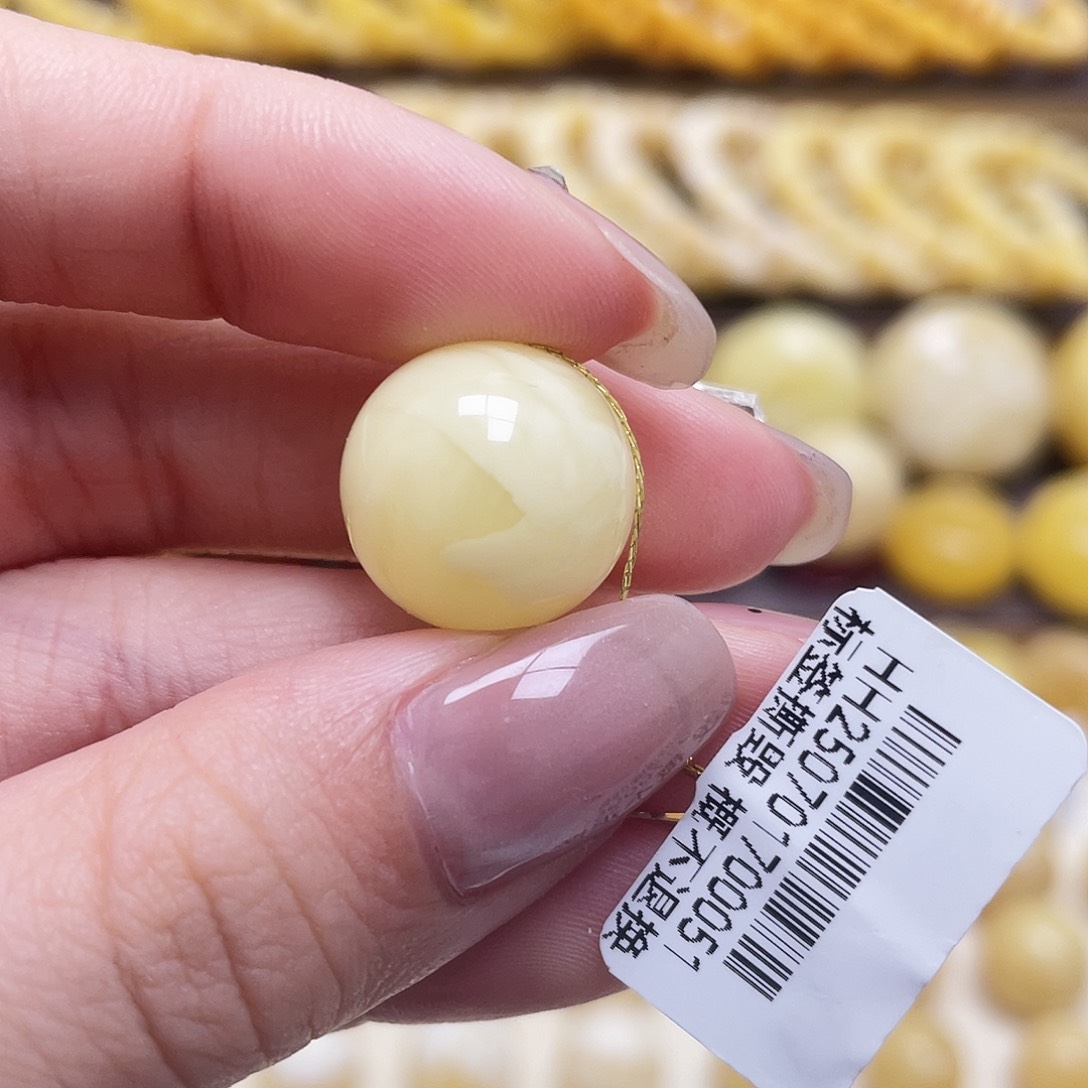 琥珀未镶嵌裸石15.7mm圆珠