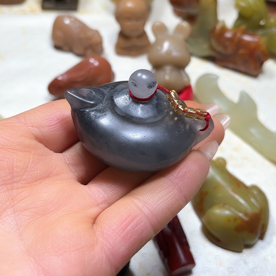 白玉菩提吊坠白玉菩提吊坠