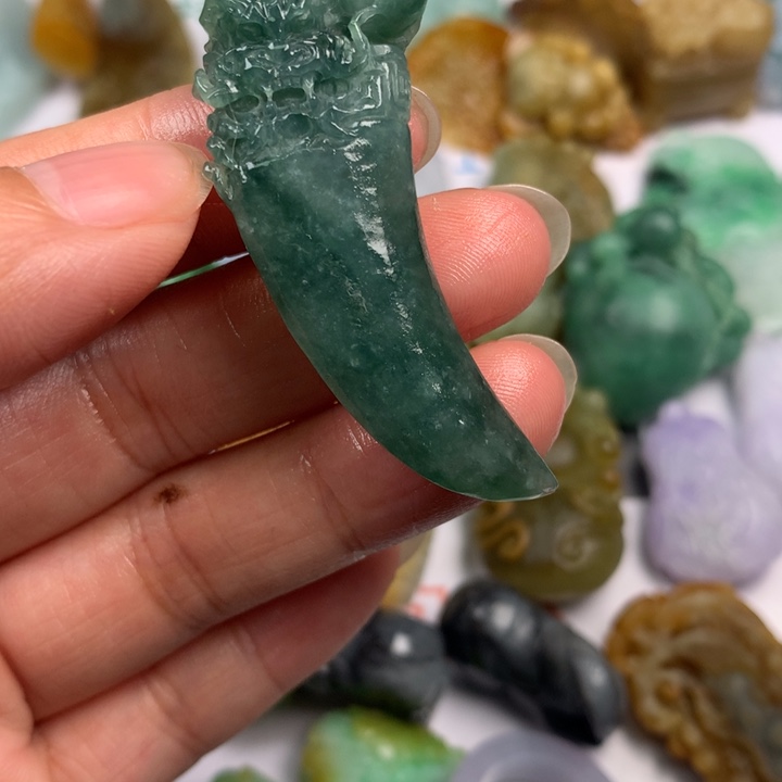 定制翡翠未镶嵌翡翠