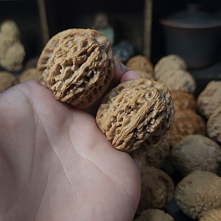 @****文玩核桃吊坠38野生