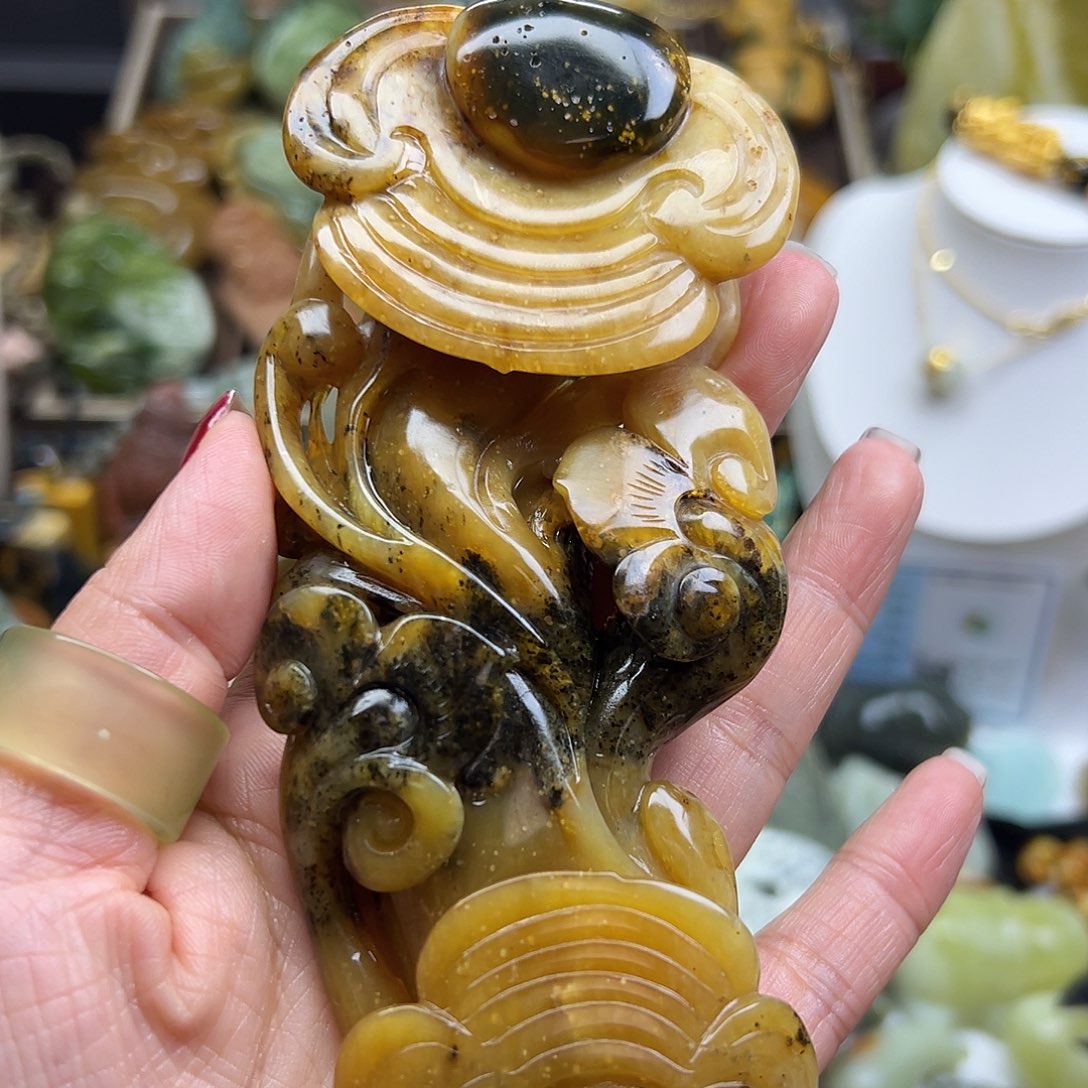 岫玉未镶嵌颈饰花玉如意大号