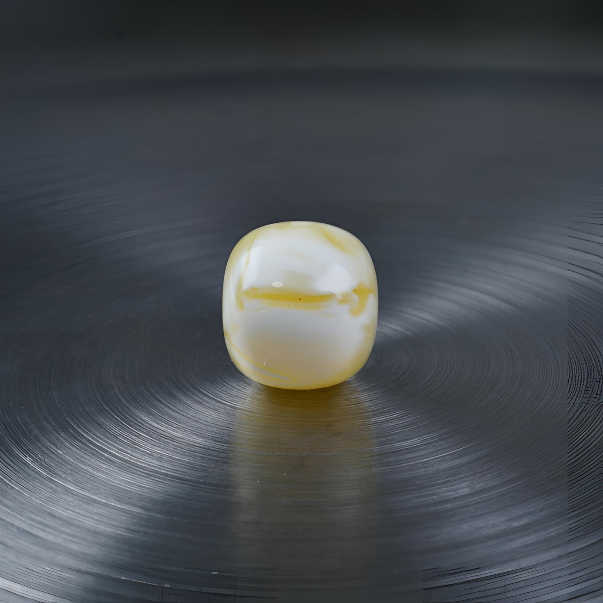 特惠款金漆白妖花老型内部有花粉尺寸9.9*9mm天然琥珀蜜蜡配饰
