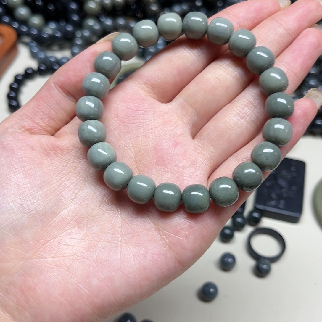 和田玉未镶嵌手链