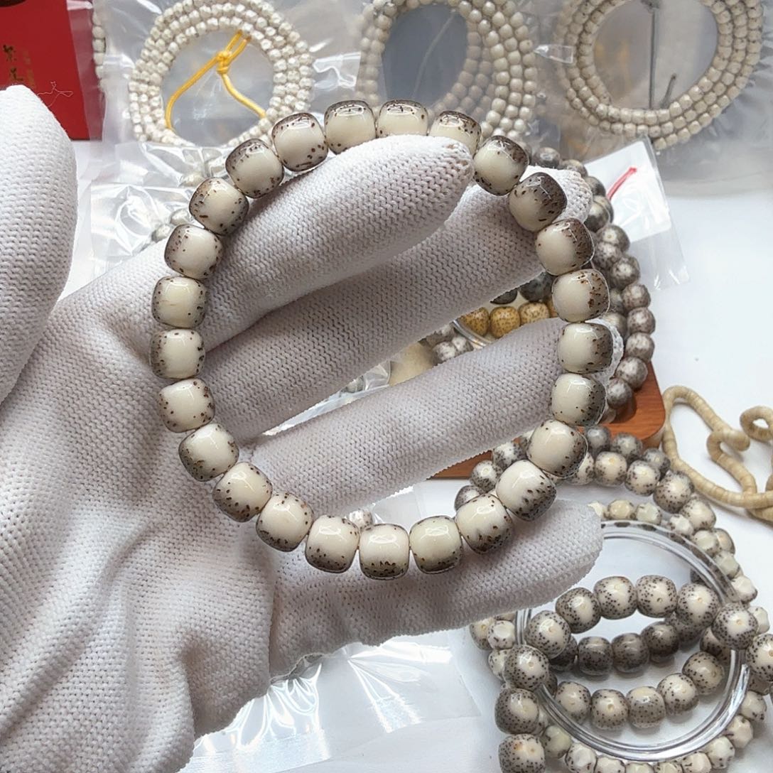 星月菩提吊坠5糯冰深背河豚9左右