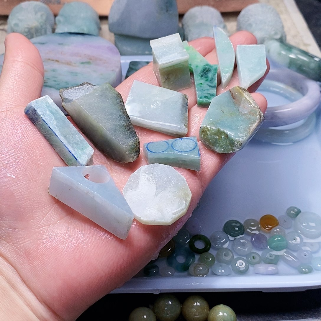 翡翠未镶嵌颈饰888