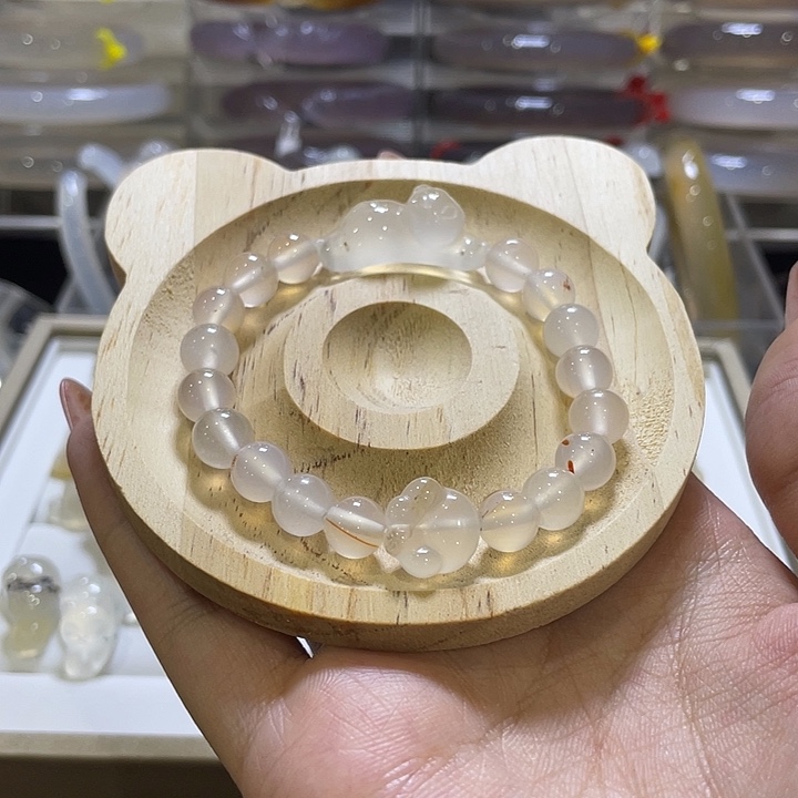 玛瑙/玉髓手镯未镶嵌