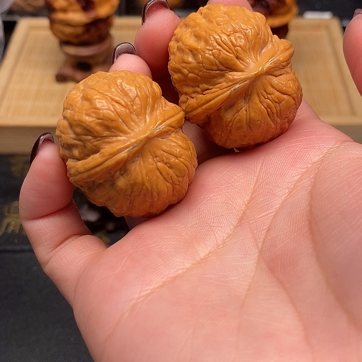 吊坠文玩核桃黄金蟒