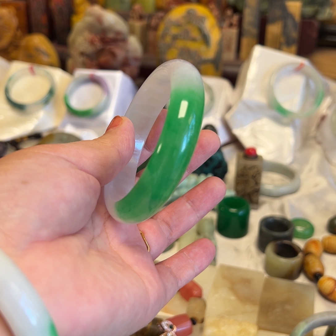 家居摆件等多种形式的装饰
