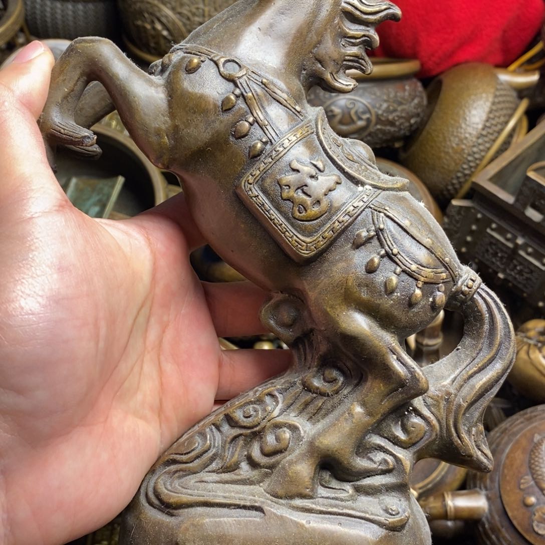 精美铜器做工精良