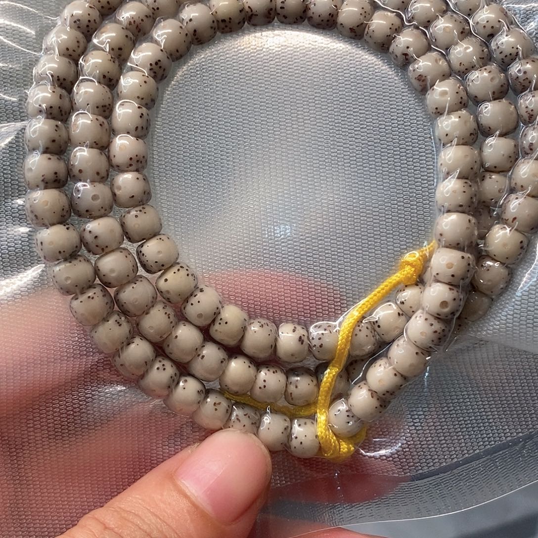 吊坠星月菩提石玉大眼6*5长