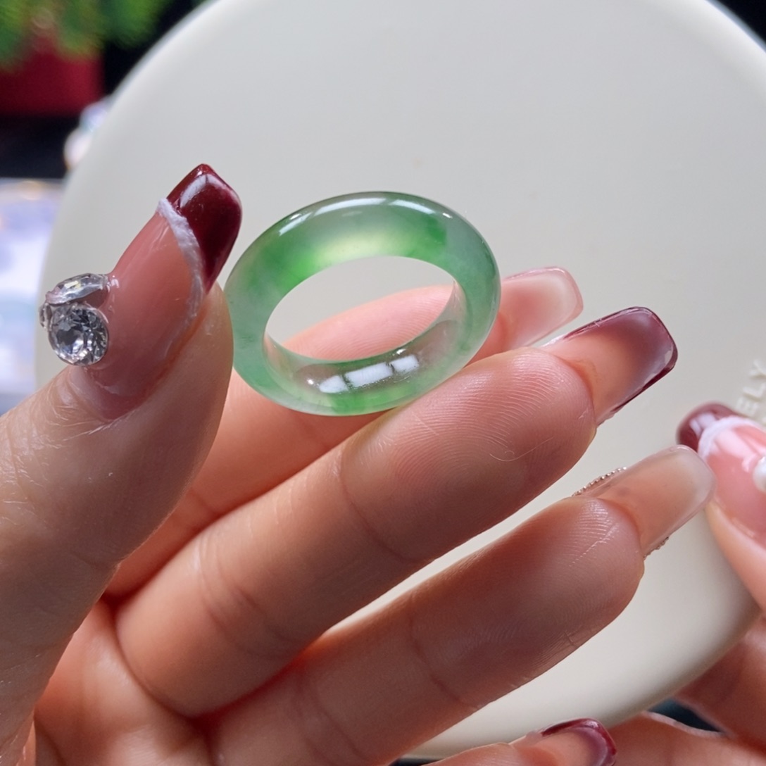 翡翠戒圈未镶嵌翡翠高冰飘绿花戒圈16号圈