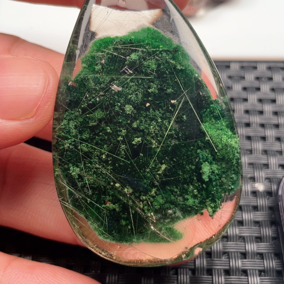 【闪购商品】未镶嵌颈饰水晶红*