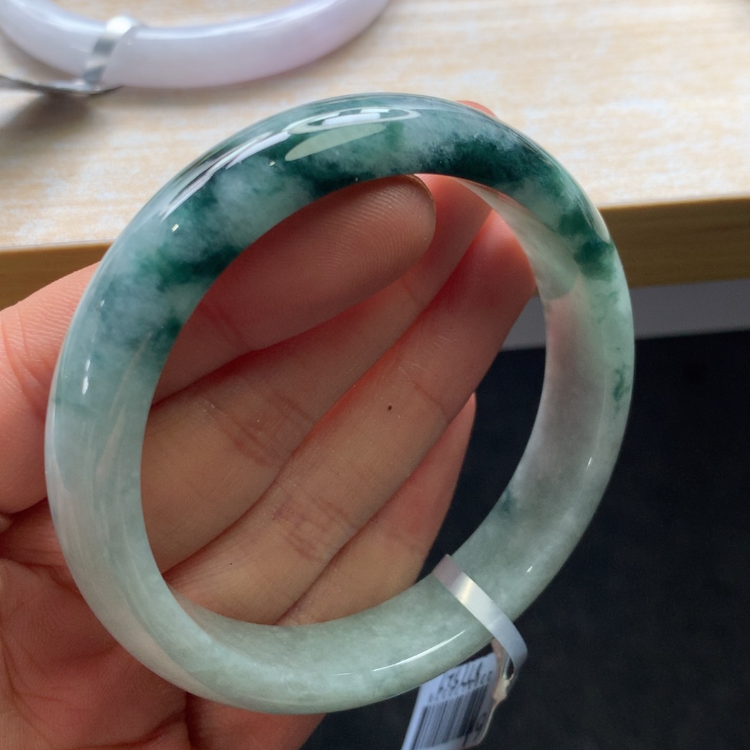 翡翠未镶嵌手镯手镯
