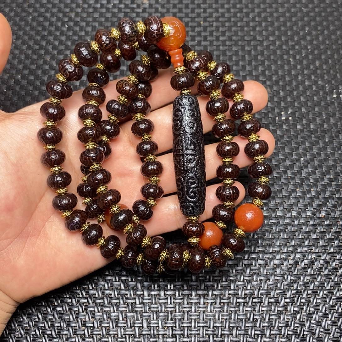 岁***歌玛瑙/玉髓未镶嵌手链