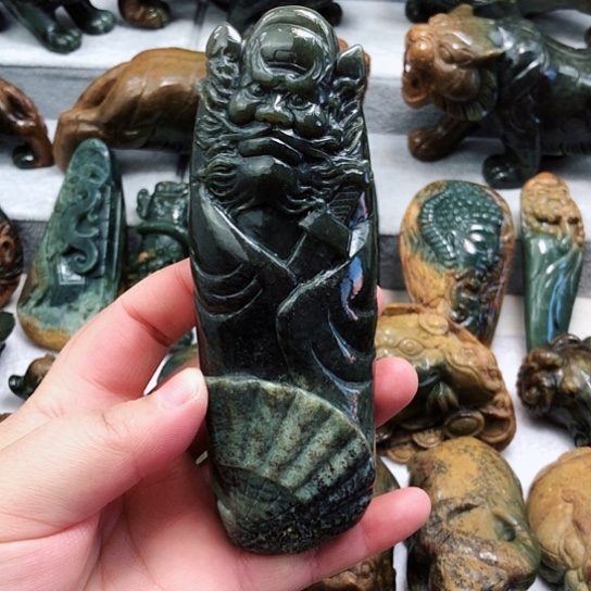 岫岩河磨玉（透闪石质玉）把件未镶嵌