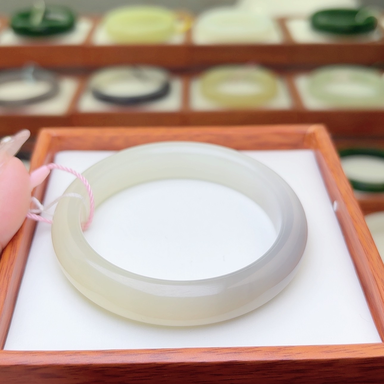 【闪购商品】和田玉手镯未镶嵌