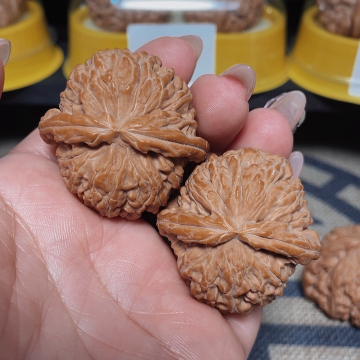 文玩核桃把件Y**S白狮子40