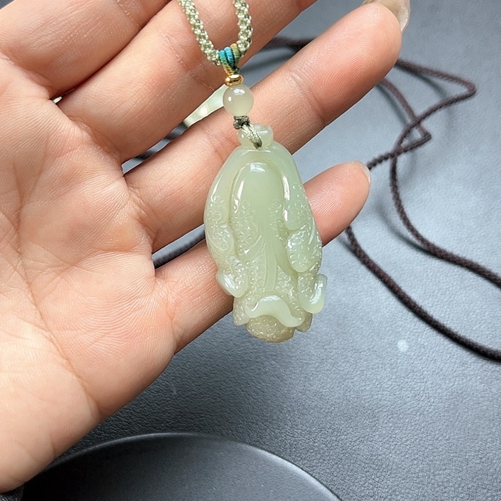 【闪购商品】颈饰未镶嵌和田玉