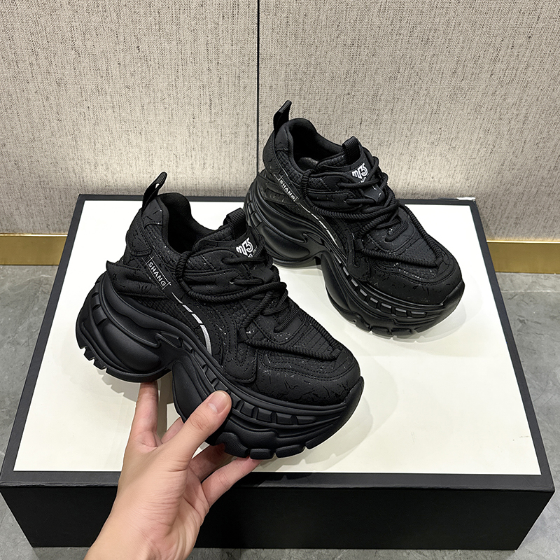 9cm增高小个子厚底老爹鞋女2025新款超轻软底松糕运动鞋配阔腿裤