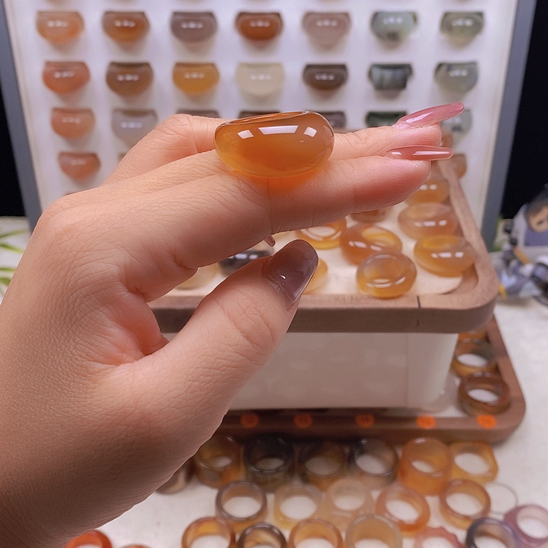 存***.玛瑙/玉髓未镶嵌戒指港14