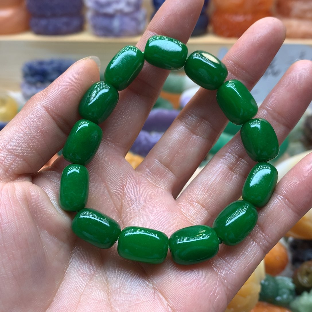 未镶嵌手镯石英质玉