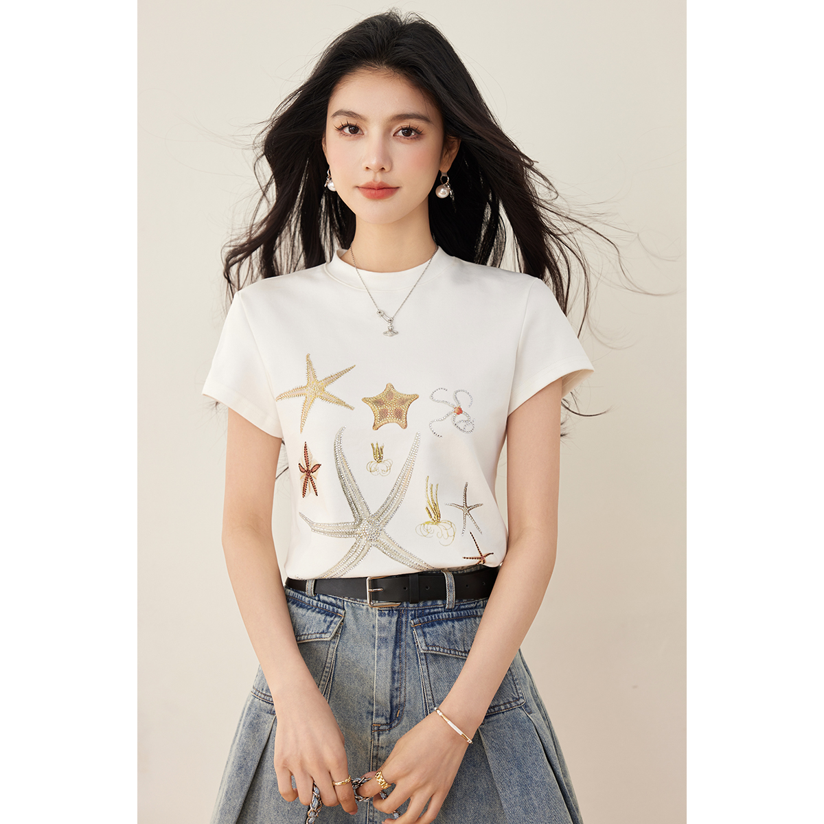 ◆现货◆夏新款烫钻印花短款t恤时尚夏季女修身百搭设计白色半袖