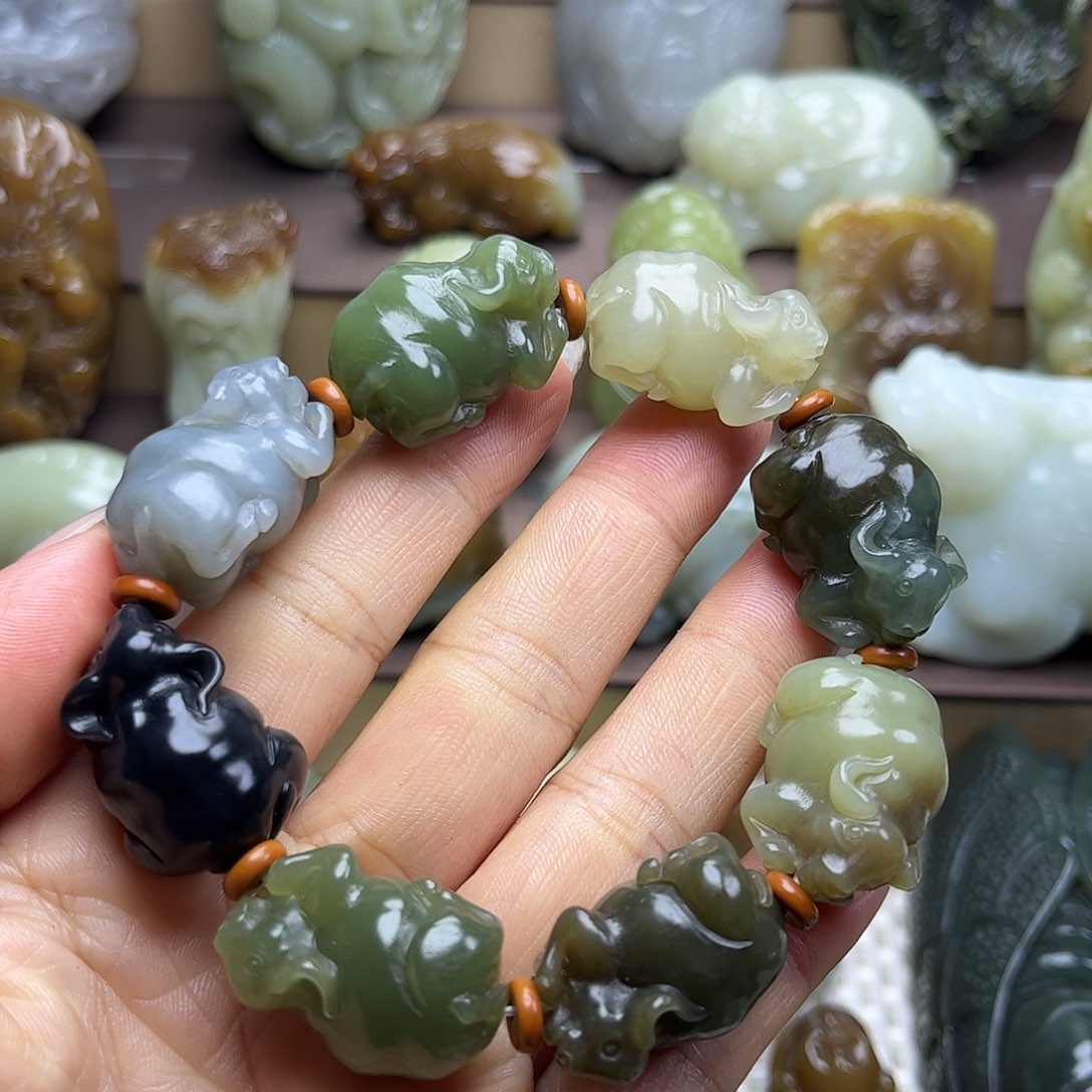 和田玉未镶嵌挂件