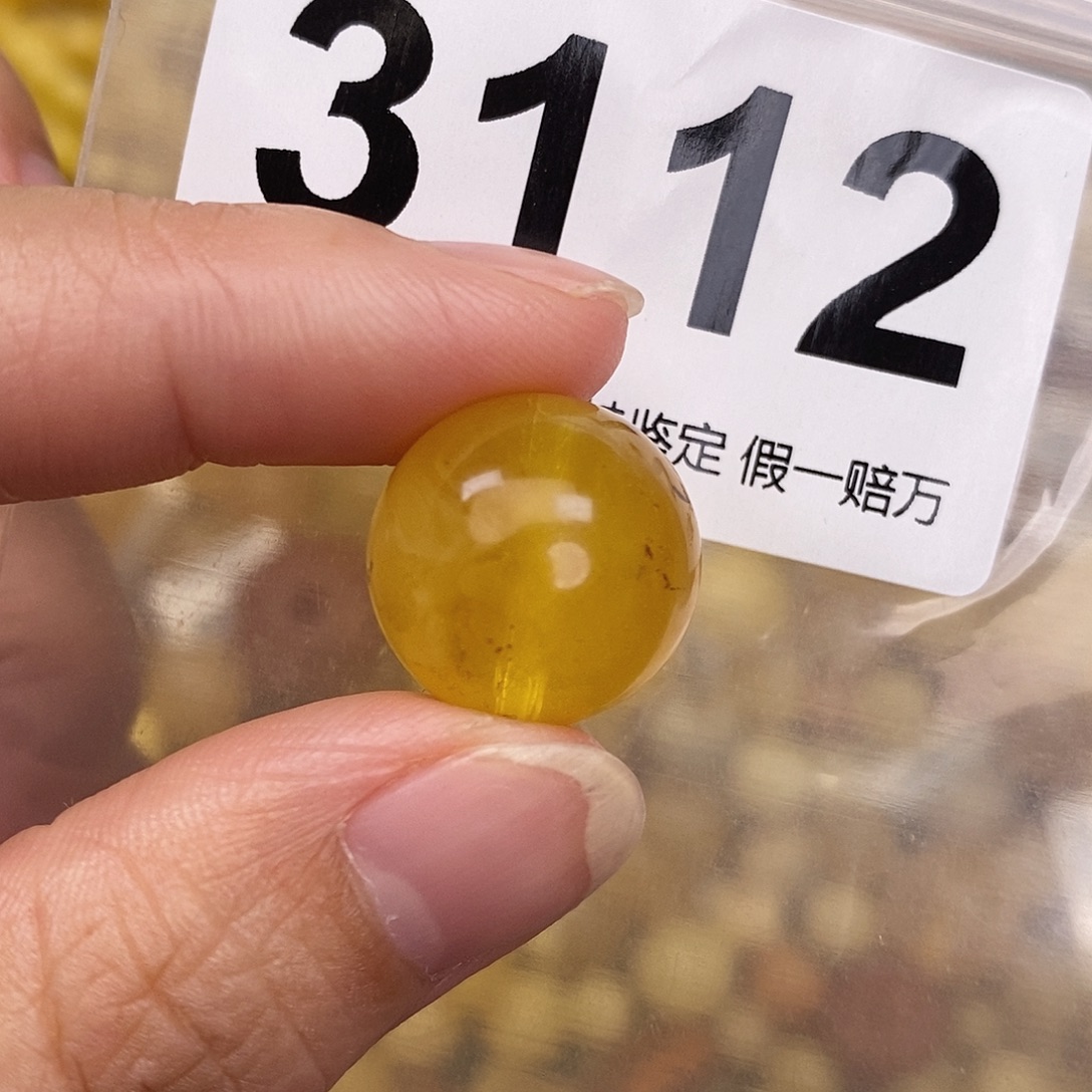 琥珀未镶嵌珠宝奇石17