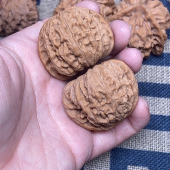 吊坠文玩核桃球白