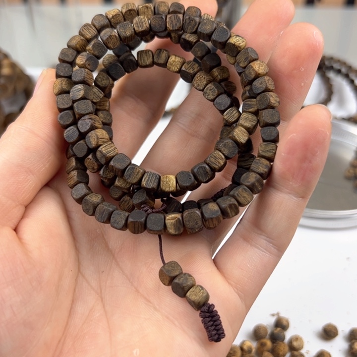 沉香手串方糖串多圈5mm