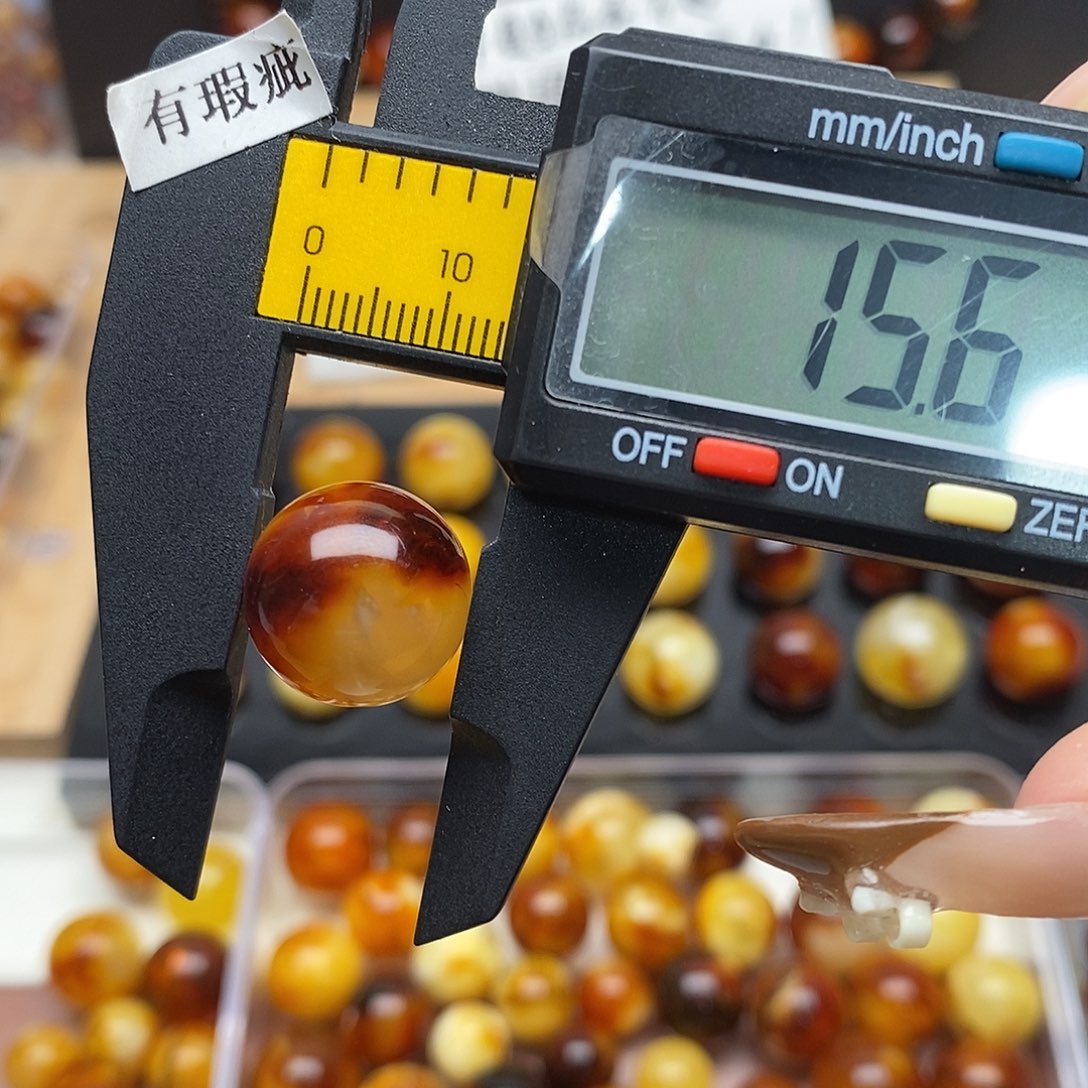 虫珀未镶嵌裸石蜜蜡928