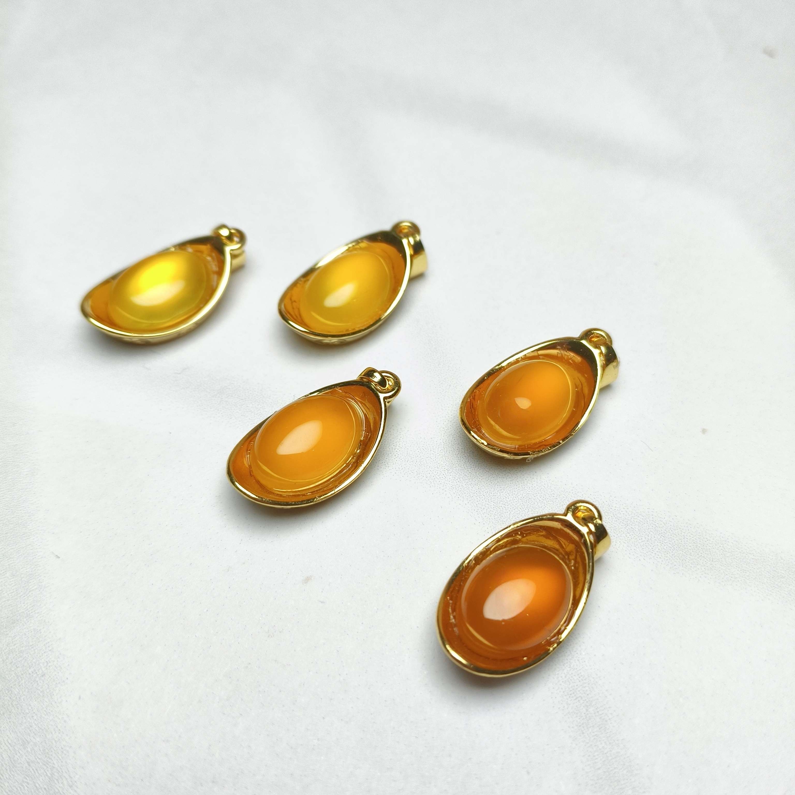 玉髓元宝吊坠多样性发货拍一发一