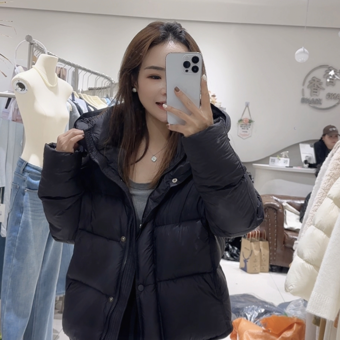 休闲拉链短款连帽常规袖加厚韩版冬季优等品