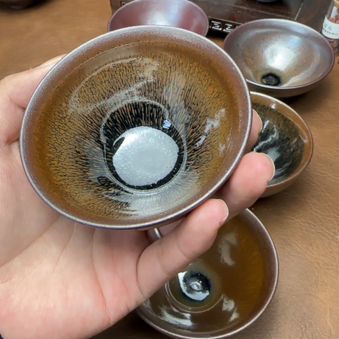 @***雪茶盏古法红糖水的做法将鸡蛋打入