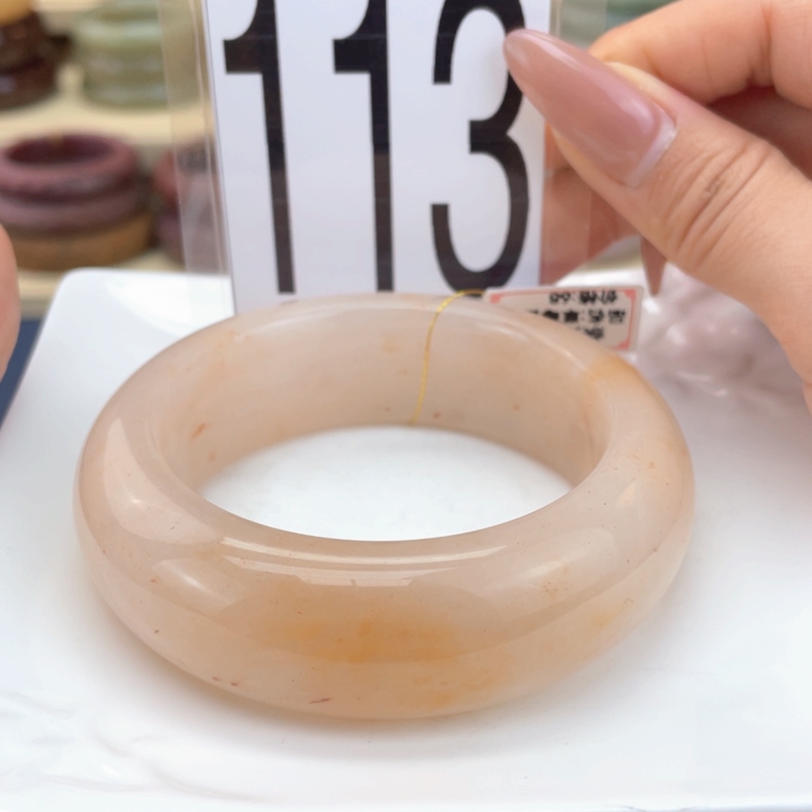 【闪购商品】石英质玉手镯未镶嵌