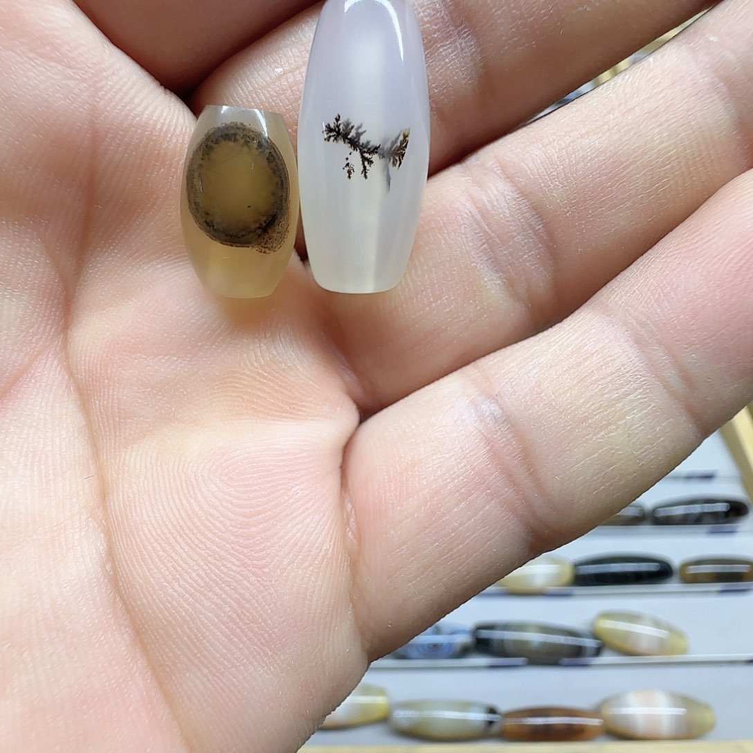 1***n玛瑙/玉髓未镶嵌颈饰