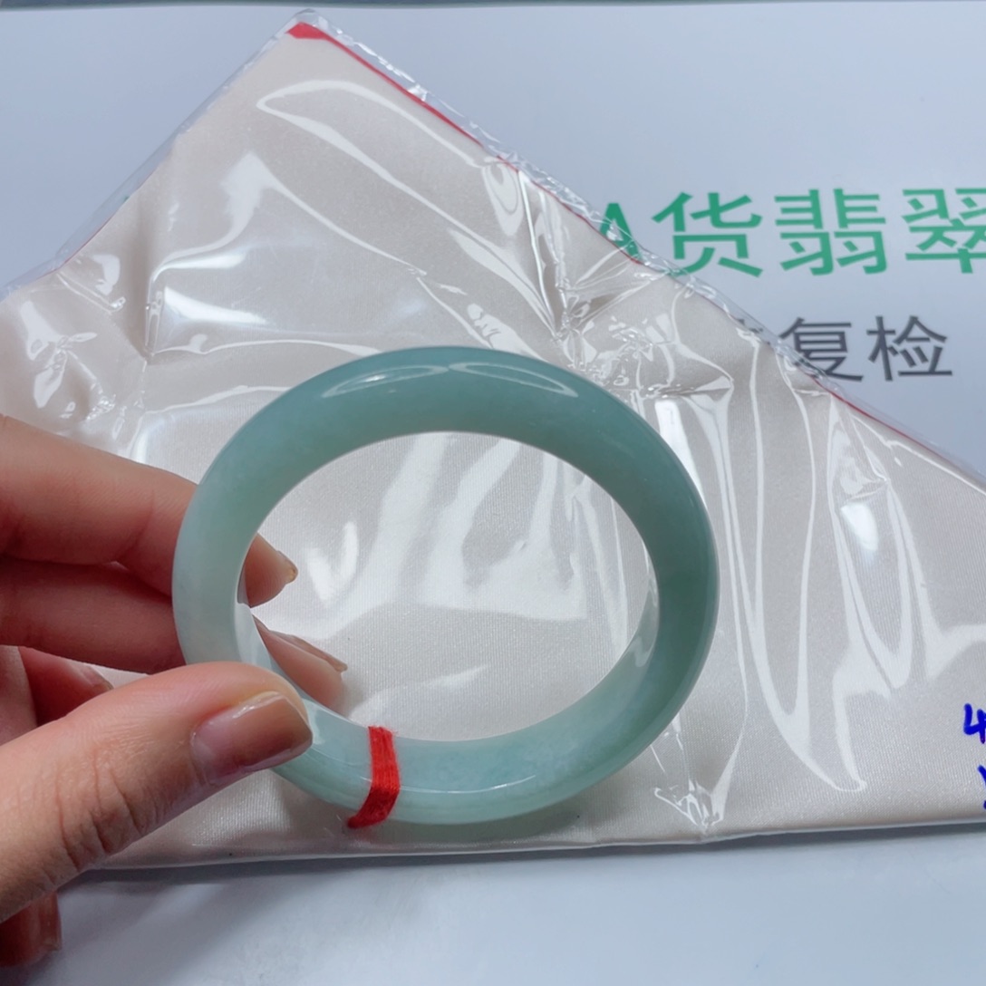 未镶嵌手镯翡翠手镯