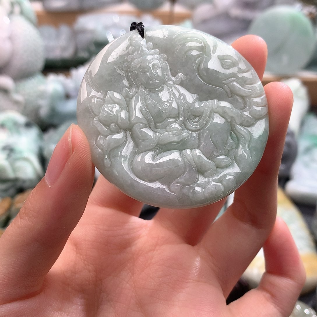 吊坠(不含链)未镶嵌翡翠