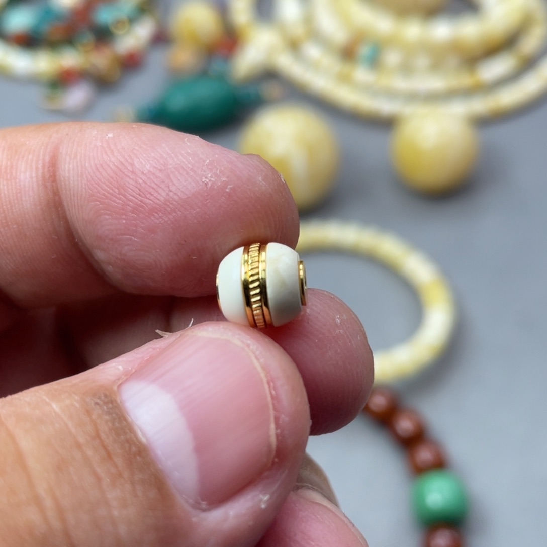 琥珀珠宝奇石未镶嵌66