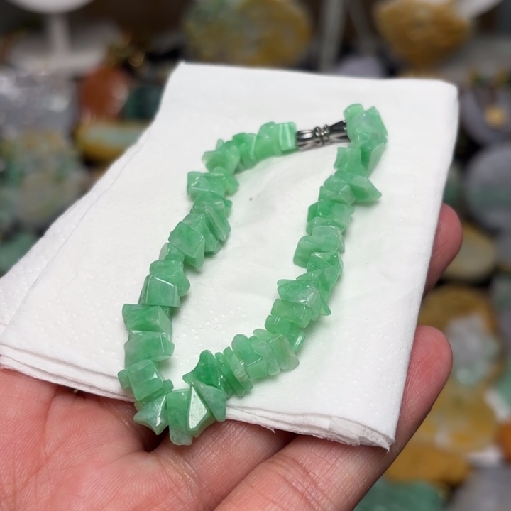 翡翠颈饰未镶嵌吊坠